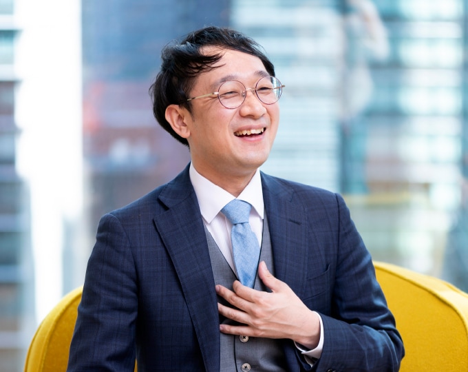 草野秀樹氏