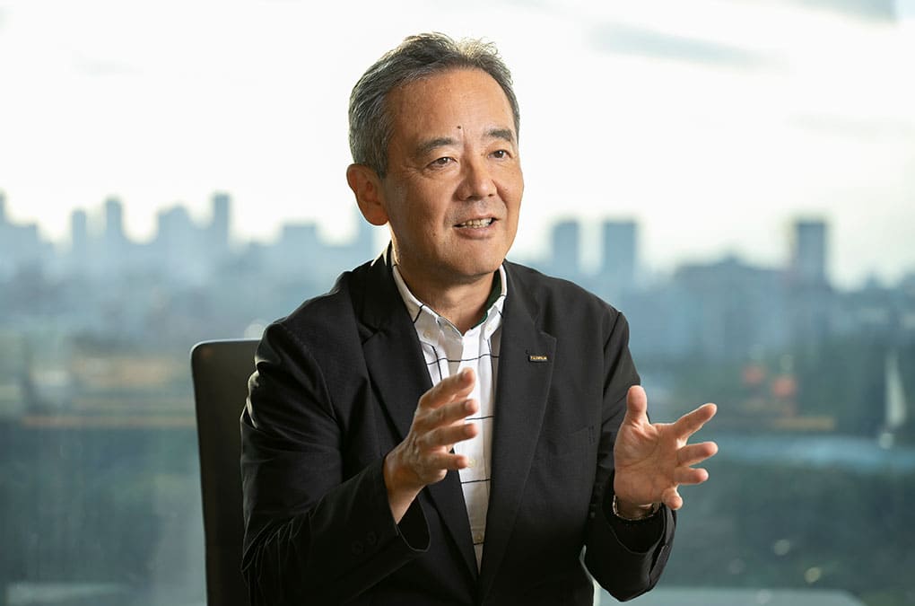 座間 氏