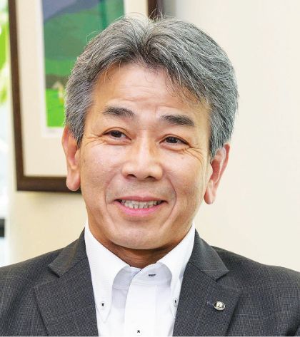 伊集院章氏