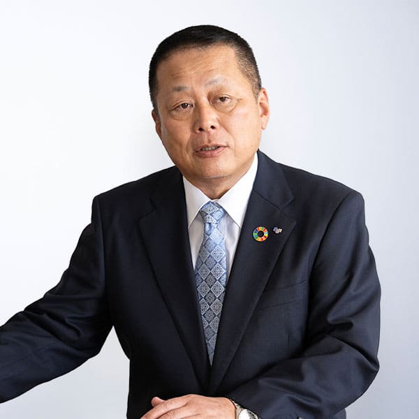 本村 氏