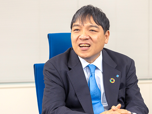 金井 孝三氏