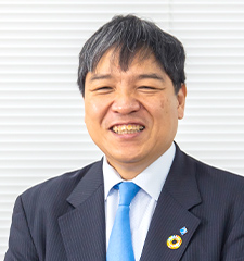 金井 孝三氏