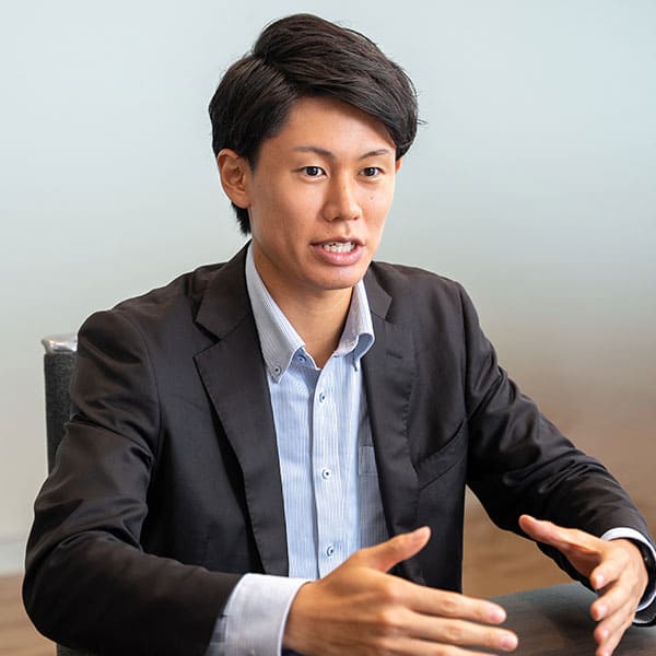 勝呂氏