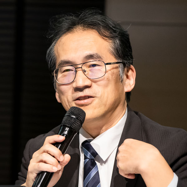 古谷 氏