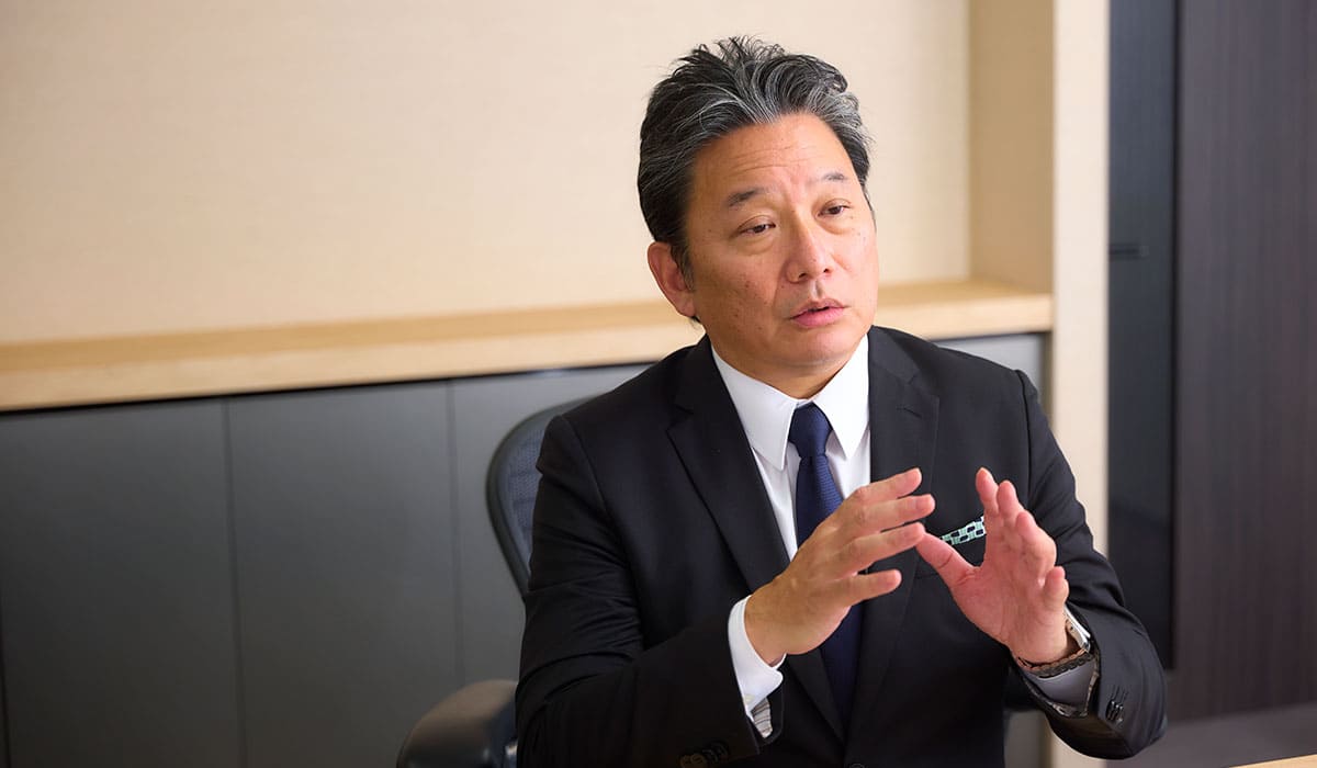 室氏