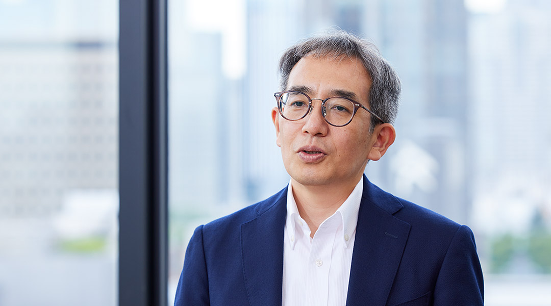 新村 正樹氏