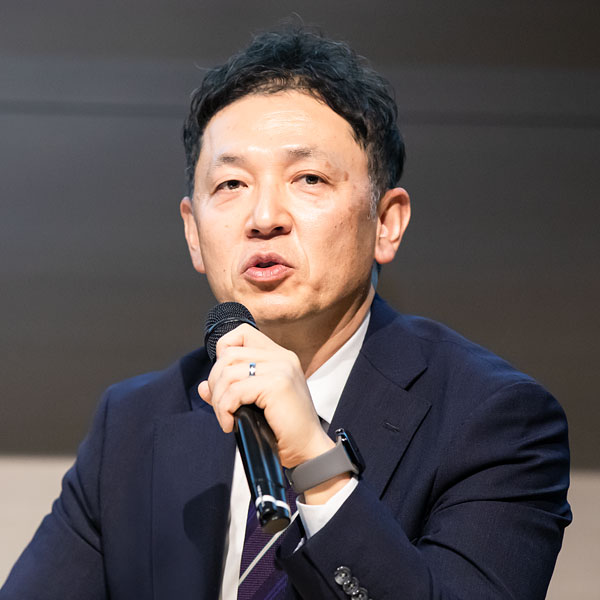 加藤 氏