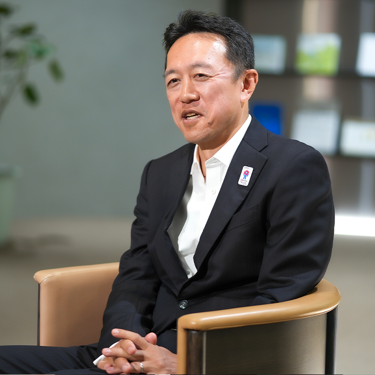 上野 義明 氏