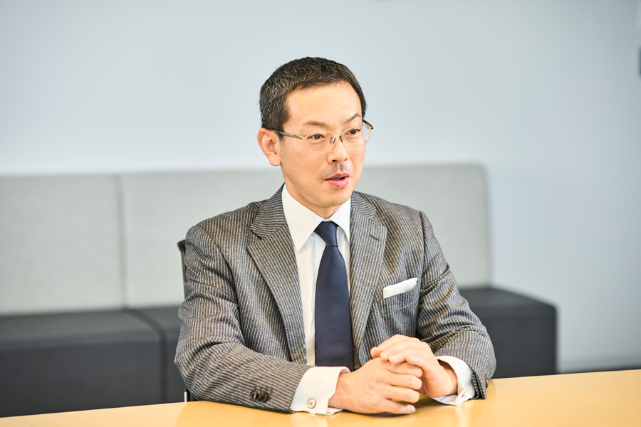 竹内秀輝氏