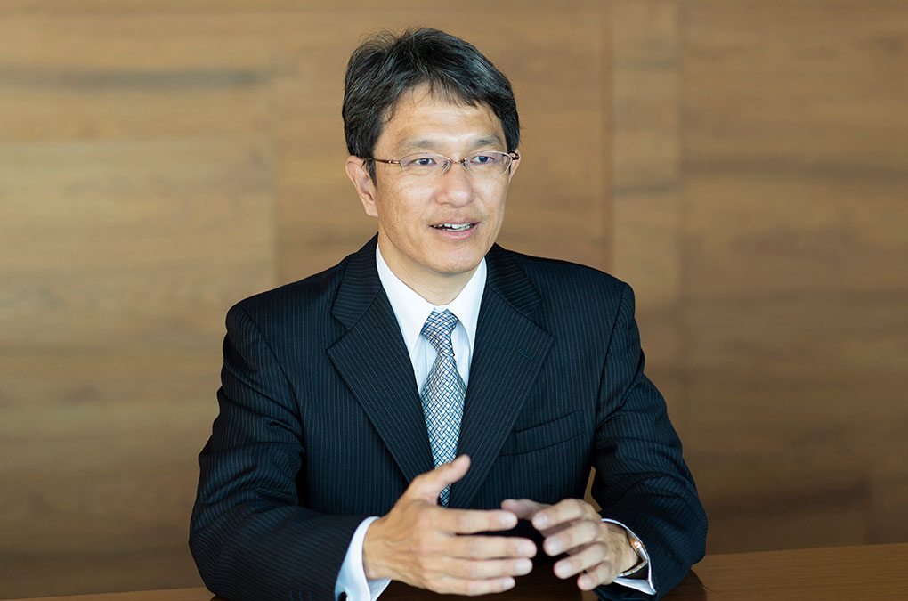 遠藤 氏
