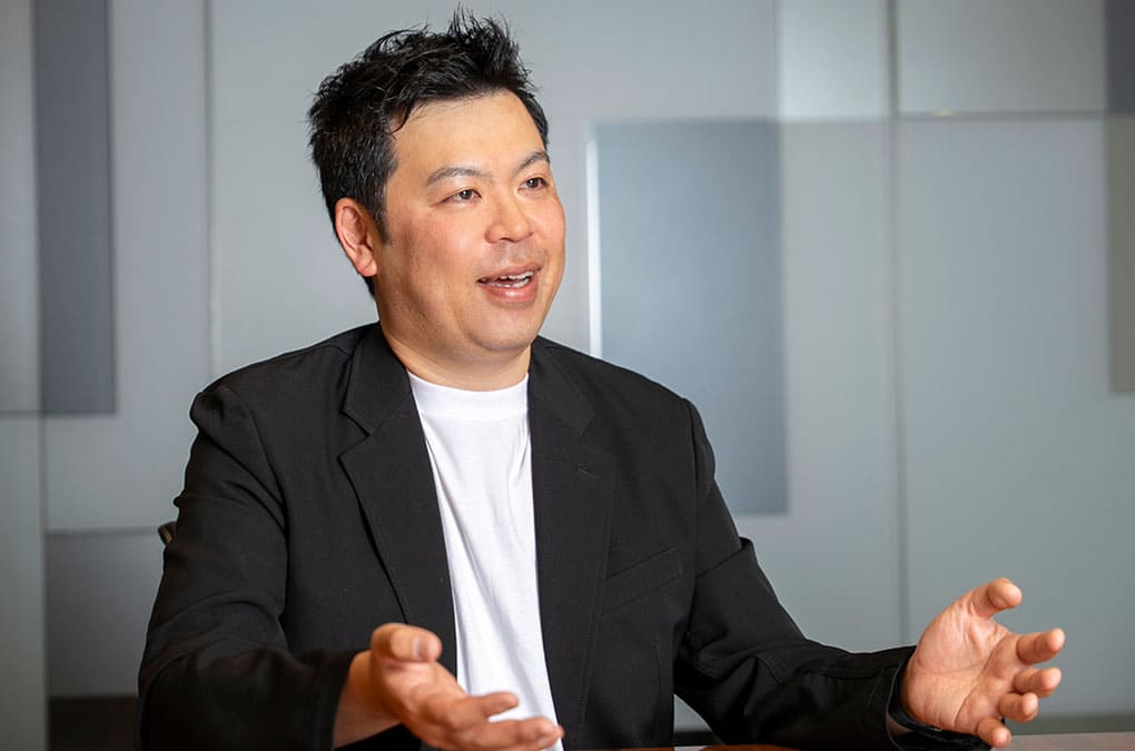 伊藤 氏