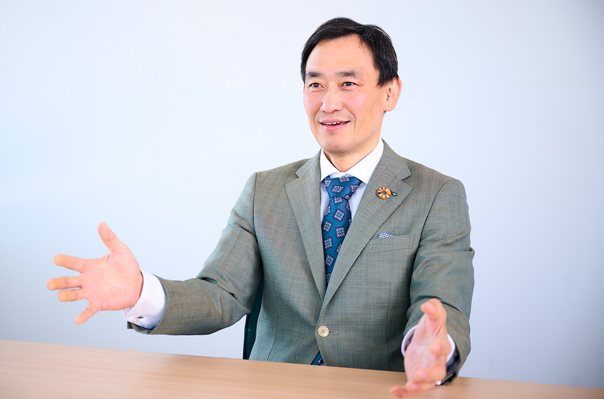 藤生直人氏
