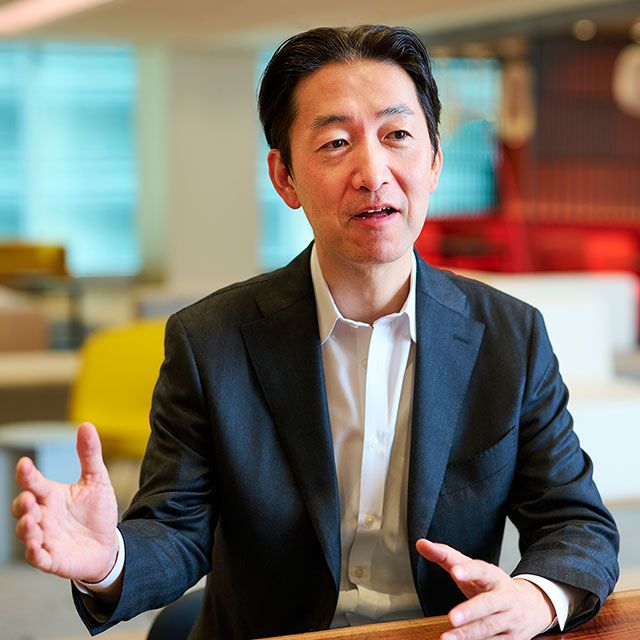 岩崎氏