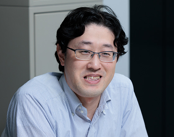 宮岡 俊輔・課長補佐