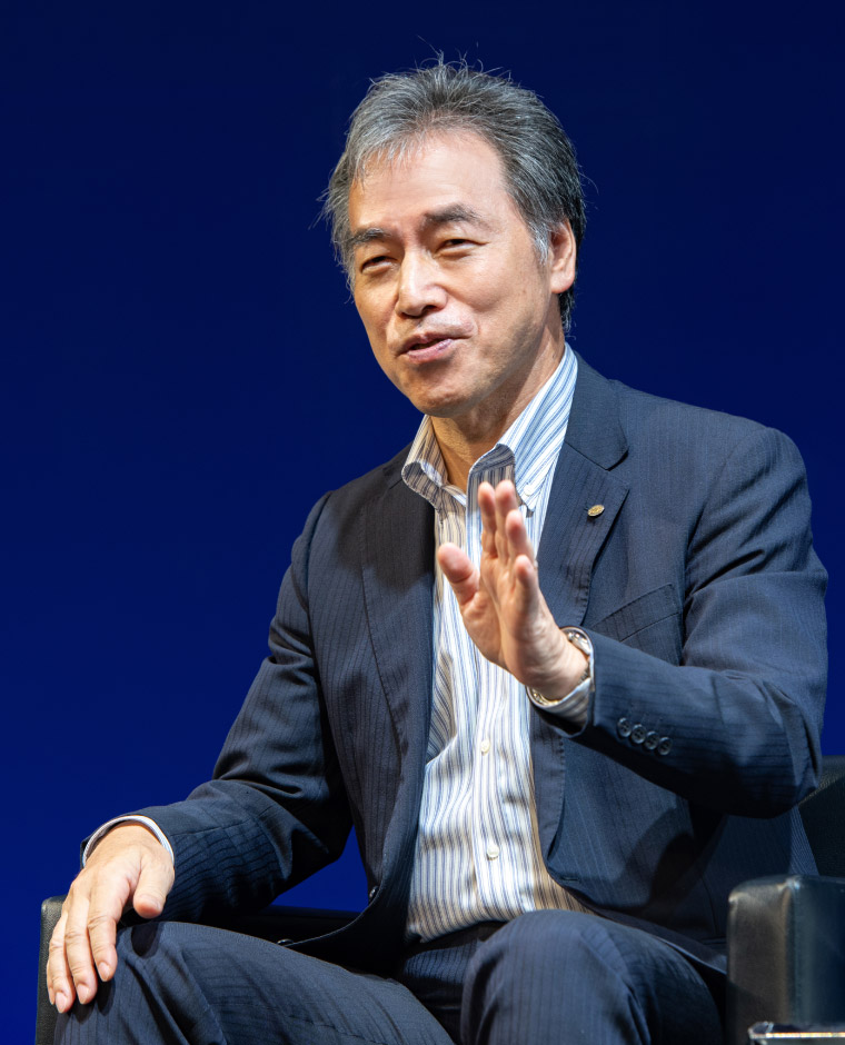 秋枝 眞二郎 氏