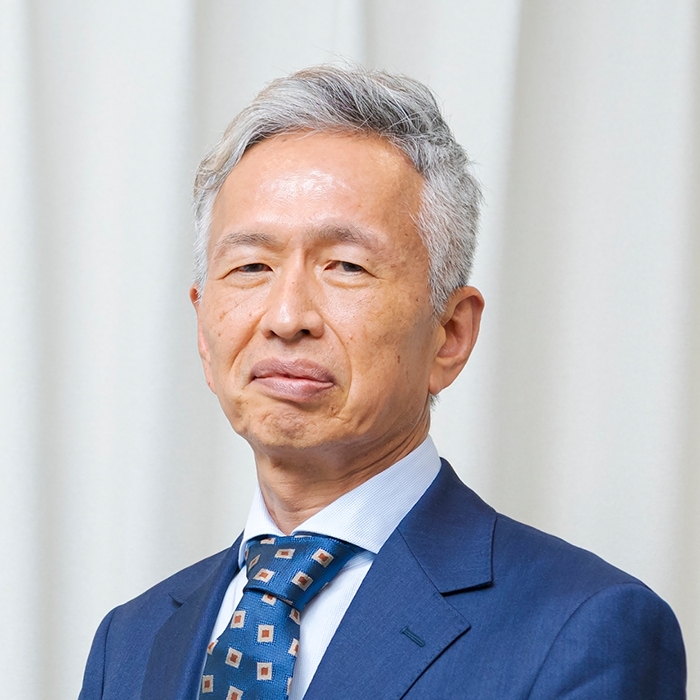 山本 惟司 氏