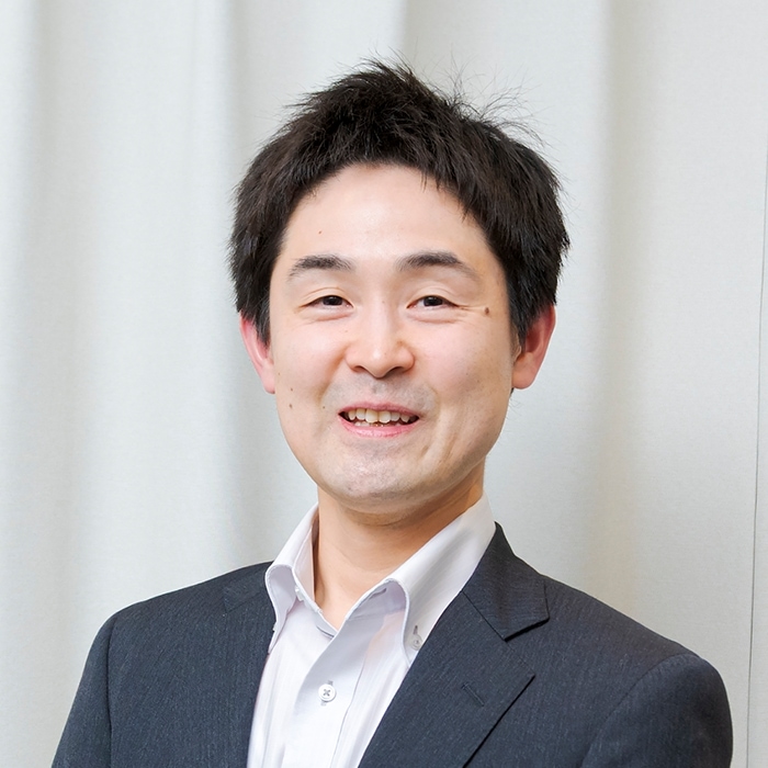 石渡 健祐 氏