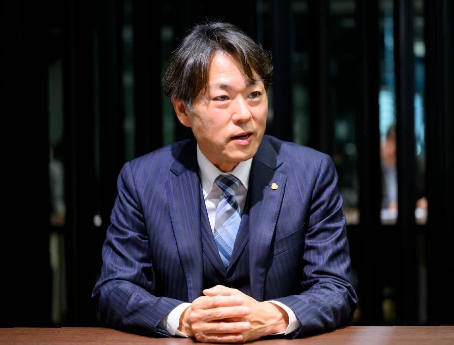 伊澤 秀観氏