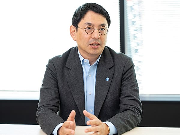 山下氏