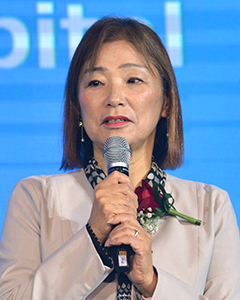 双日株式会社 取締役 専務CDO（最高デジタル責任者） 兼 CIO（最高情報責任者） 兼 デジタル推進担当本部長 荒川朋美氏