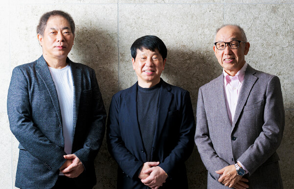 TDCソフト株式会社 取締役執行役員 デジタルテクノロジー本部長 金融ビジネスデザイン事業本部長 兼務 ソリューション事業本部長 兼務 熊田 稔氏 TDCソフト株式会社 執行役員 フェロー コンサルティング本部長 博士（工学） 上條 英樹氏 日経BP 総合研究所 フェロー 桔梗原 富夫
