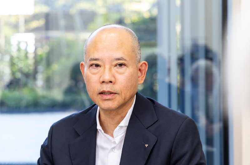 中村 秀樹　氏