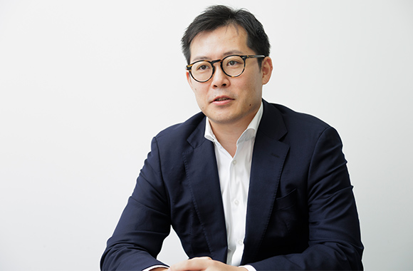 松原 亮氏