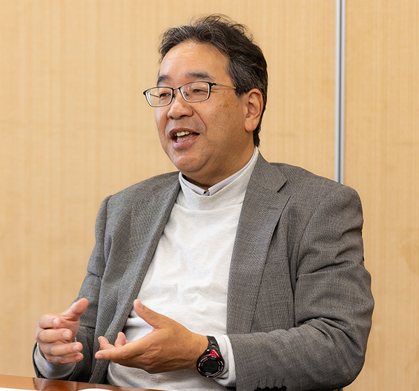 佐藤 浩昭 氏