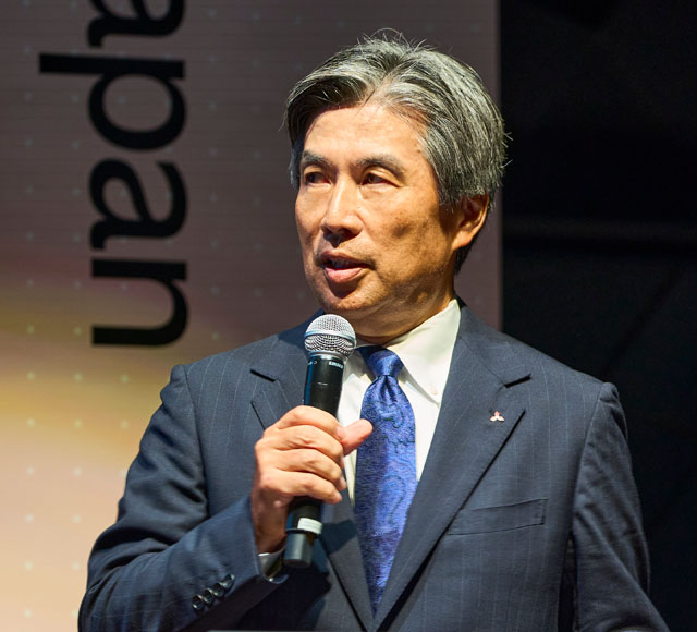 写真：板野 則弘 氏