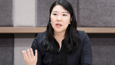 越田 愛佳 氏