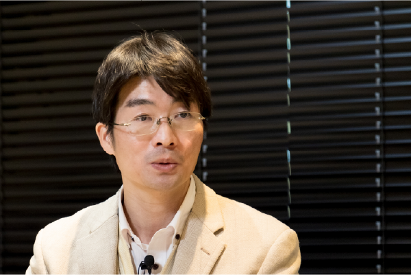 貞弘崇行氏