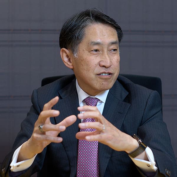 岡村氏