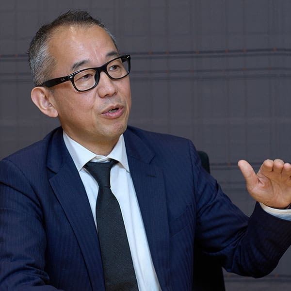 飯野氏
