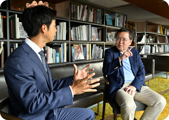 企業から「管理する側」「価値を生む側」の境界が消える