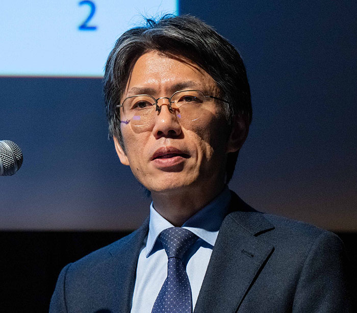 金谷 和充 氏