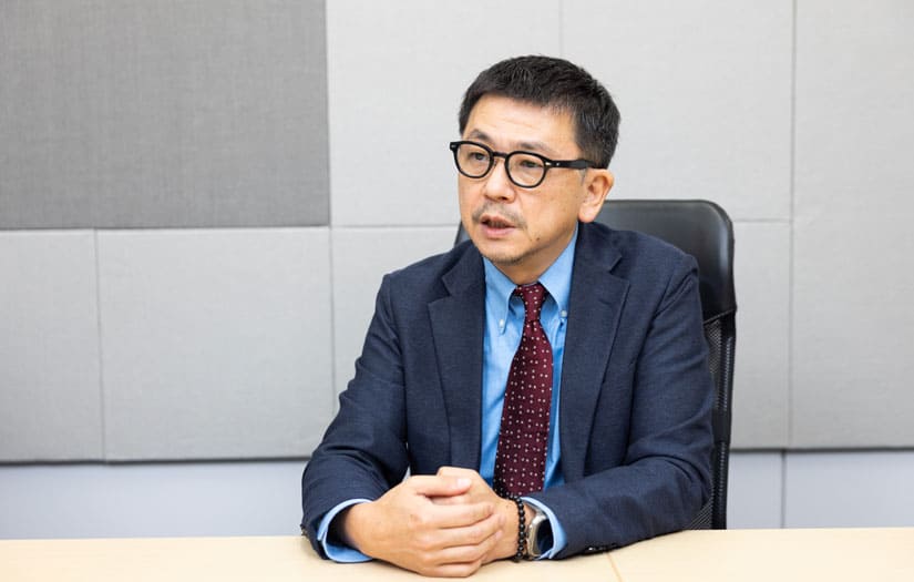 佐藤 氏