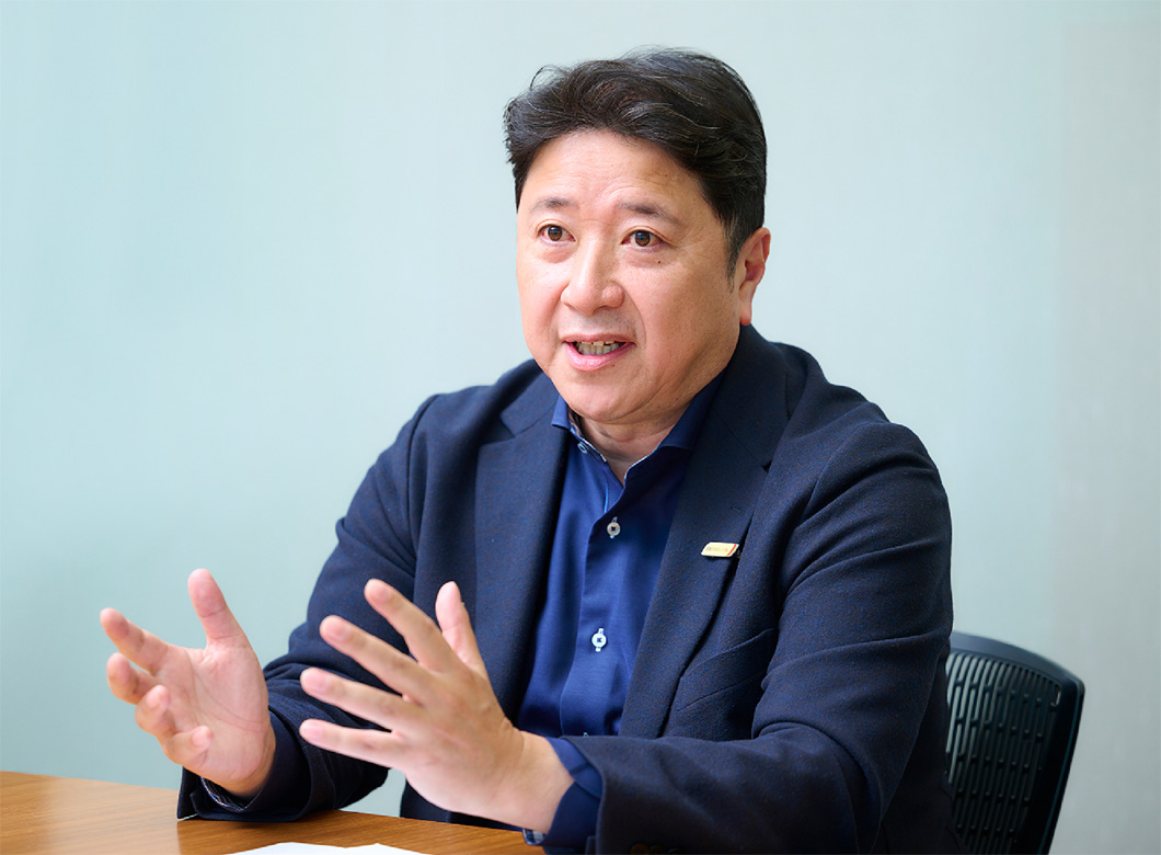 写真：渡辺 紳氏