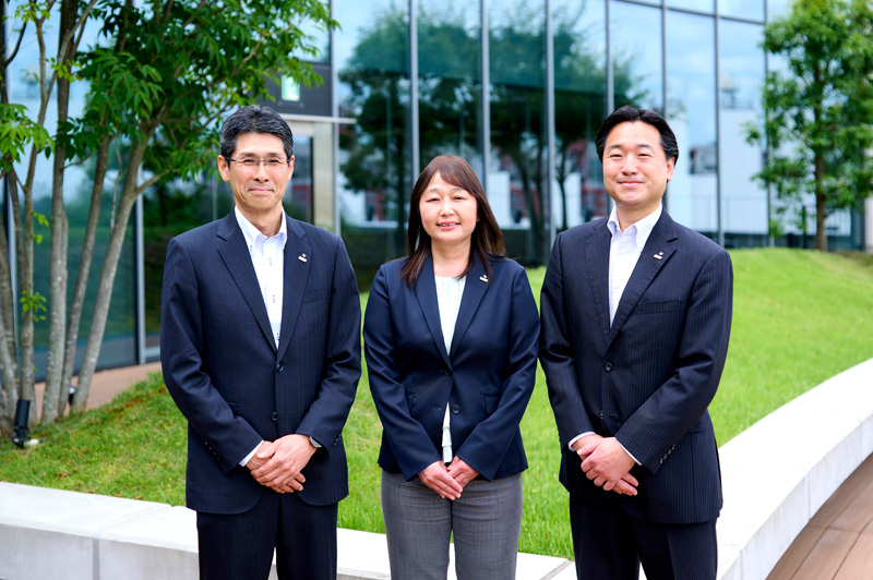 写真:左から髙木 伸浩 氏、谷口 昌 氏、川口 博史 氏