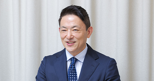 坂内 勝実 氏