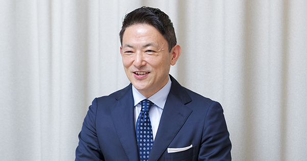 坂内 勝実 氏
