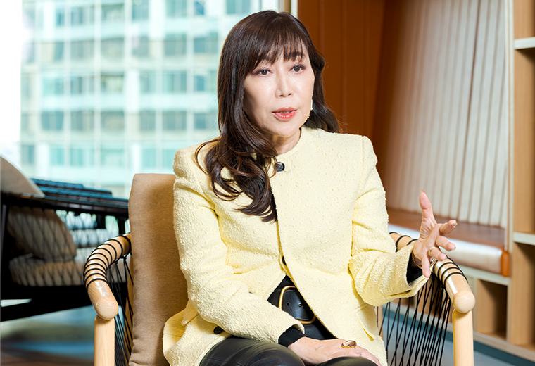 岩村 水樹氏