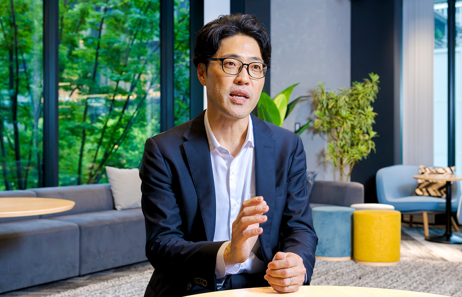 新井 貴博 氏