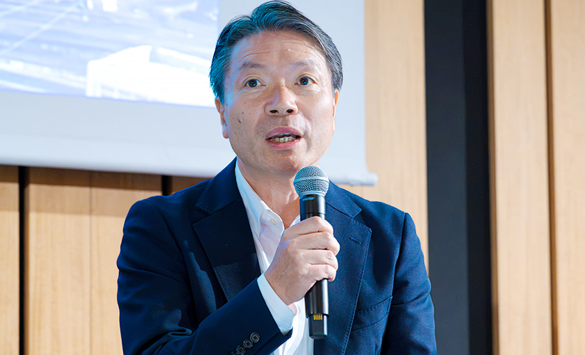 入江 直彦 氏