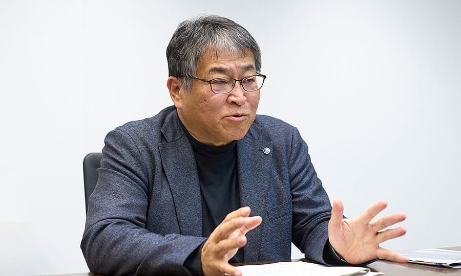 古賀氏