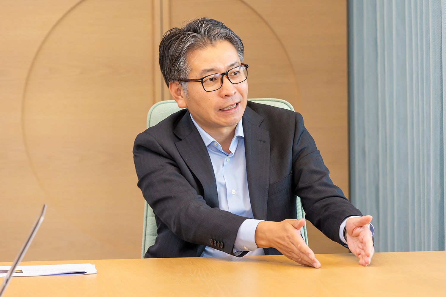 古市 力 氏