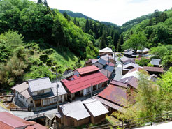 菅谷たたら山内