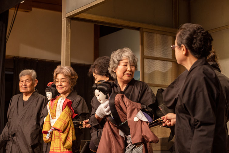人形遣いたち