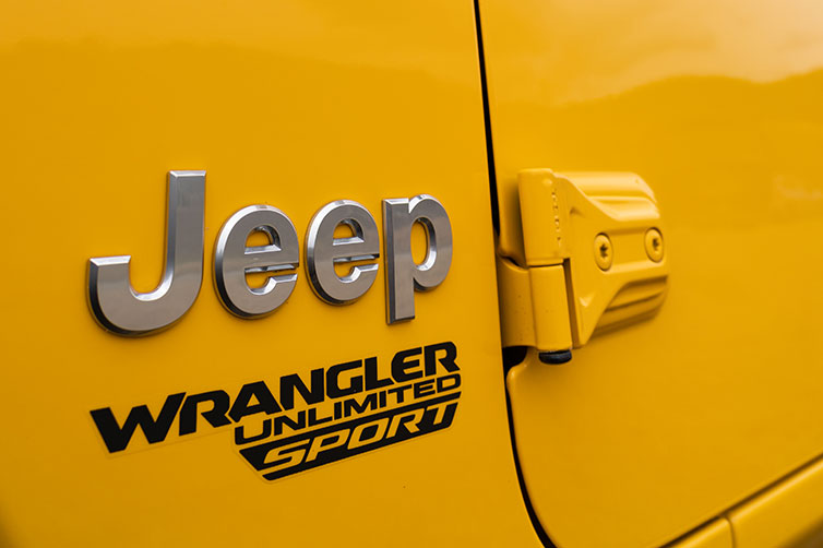 Jeep Wrangler Unlimited Sportロゴ