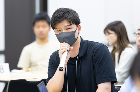 飯尾 一輝 氏