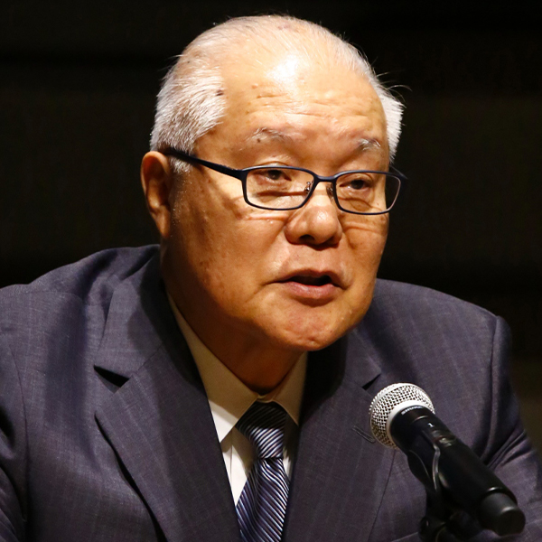 武見 敬三 氏